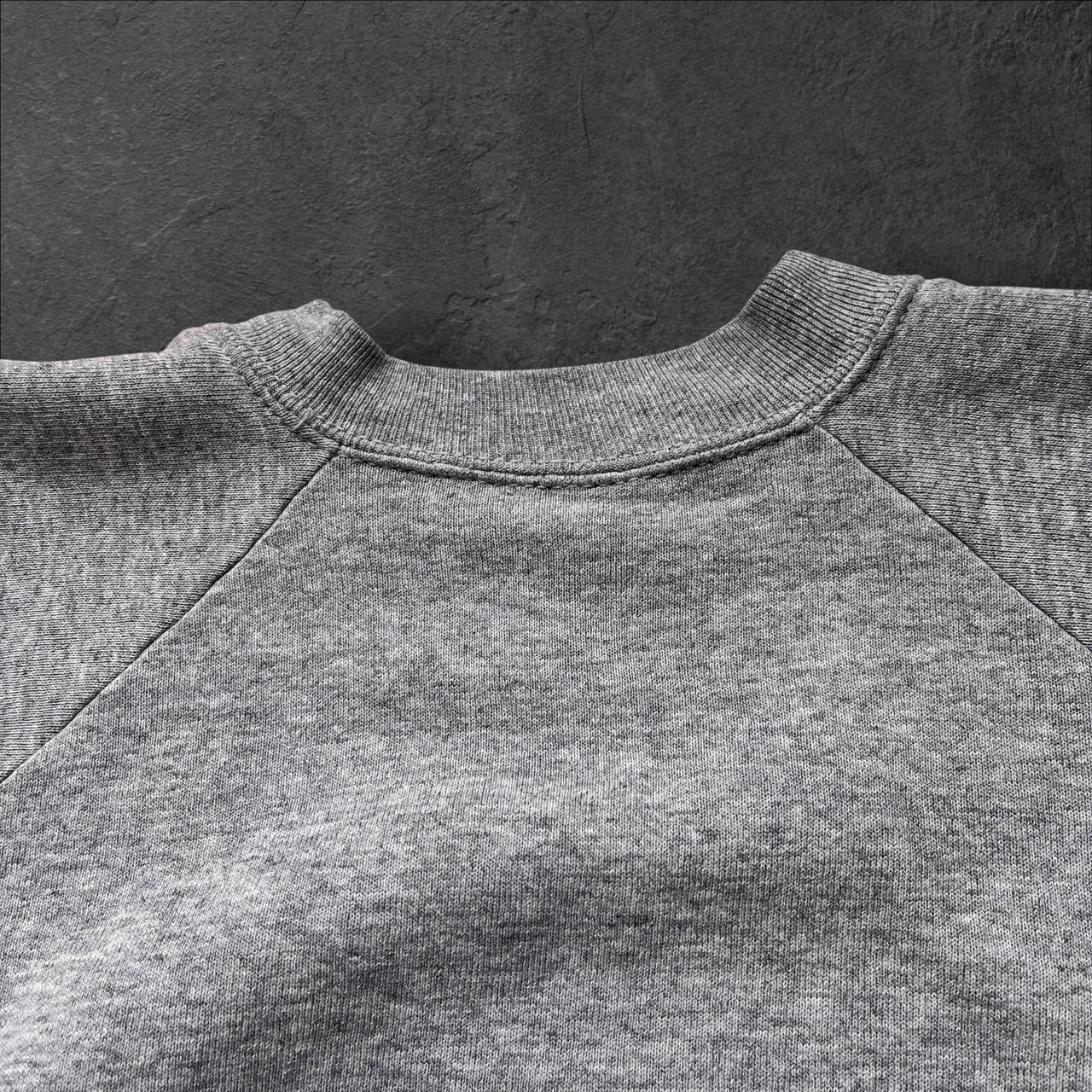 Fruit of the Loom Plain Raglan Sweatshirt Gray L