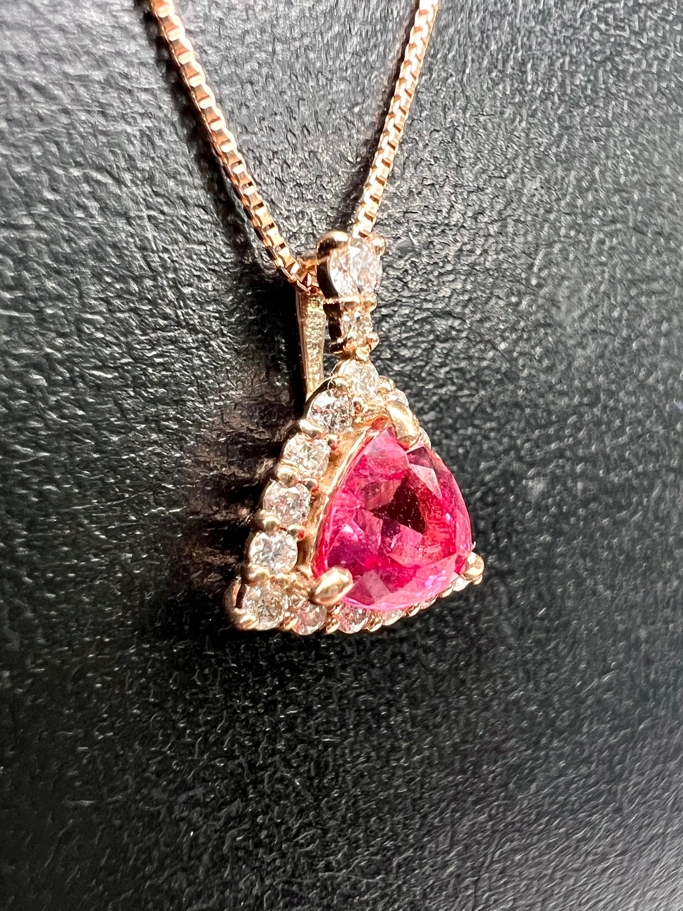 鮮やかなフューシャピンク!!★アヤナスピネル18金ペンダントトップ★ 超高発色！AYANA SPINEL 鮮やかアヤナスピネルHOT PINK K18PGダイヤモ
