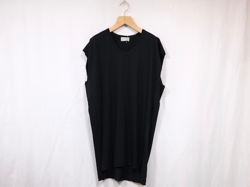 HOMELESS TAILOR” CUT OFF TANK BLACk”