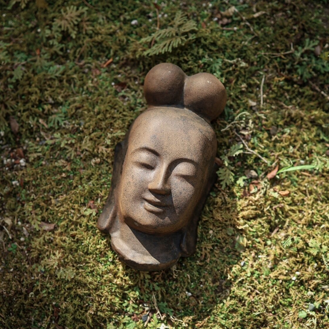 仏面/鉄製鋳物/壁掛け/中宮寺型弥勒菩薩 | PAY ID