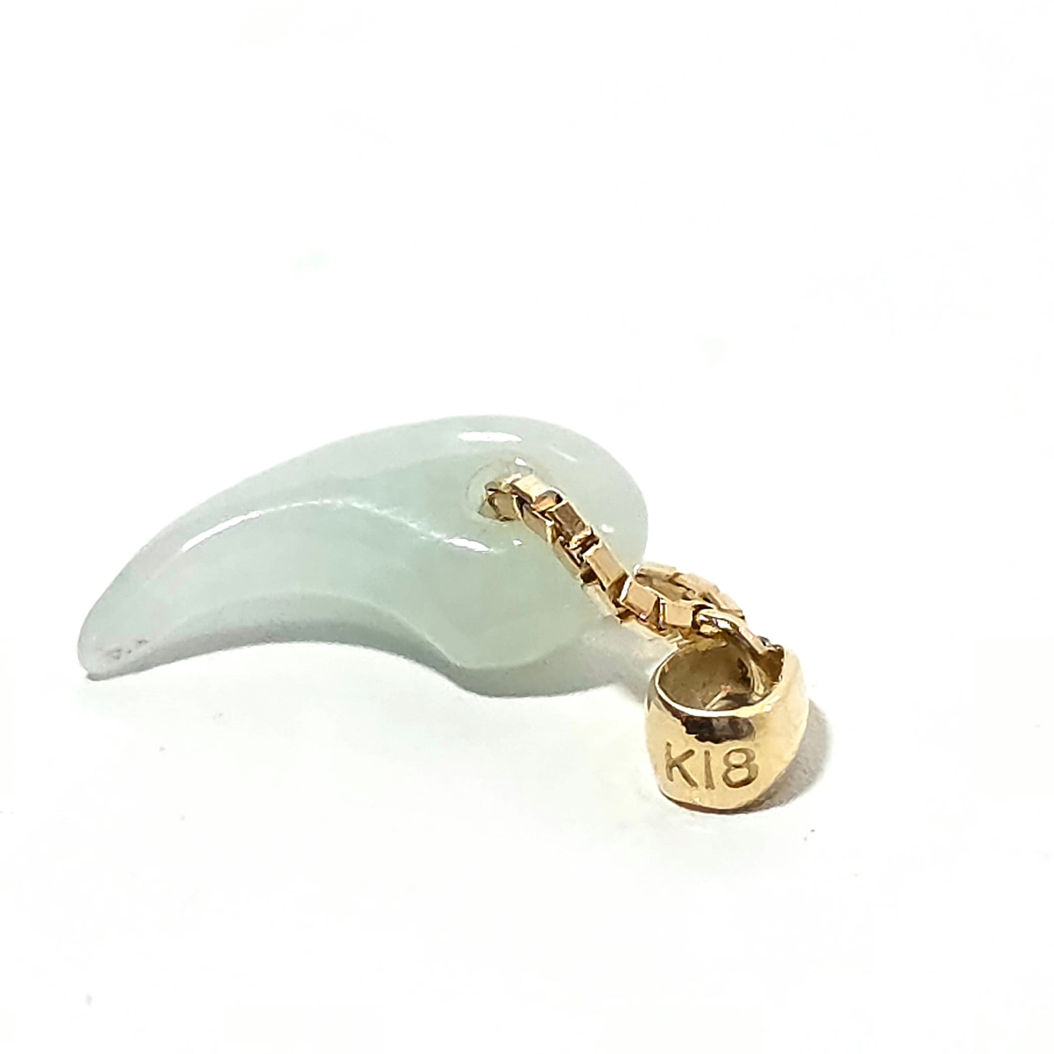 K18 :糸魚川翡翠:ペンダントトップ金具付き BPT0599 | 糸魚川翡翠工芸