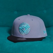 【gifthat別注】NEW ERA 59FIFTY/5950 TORJAYCO GRAY BLACK SEAGLASS