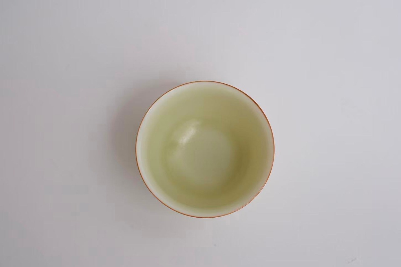 陸寿義 Lu Shouyi - 景徳鎮 黄釉杯 cup
