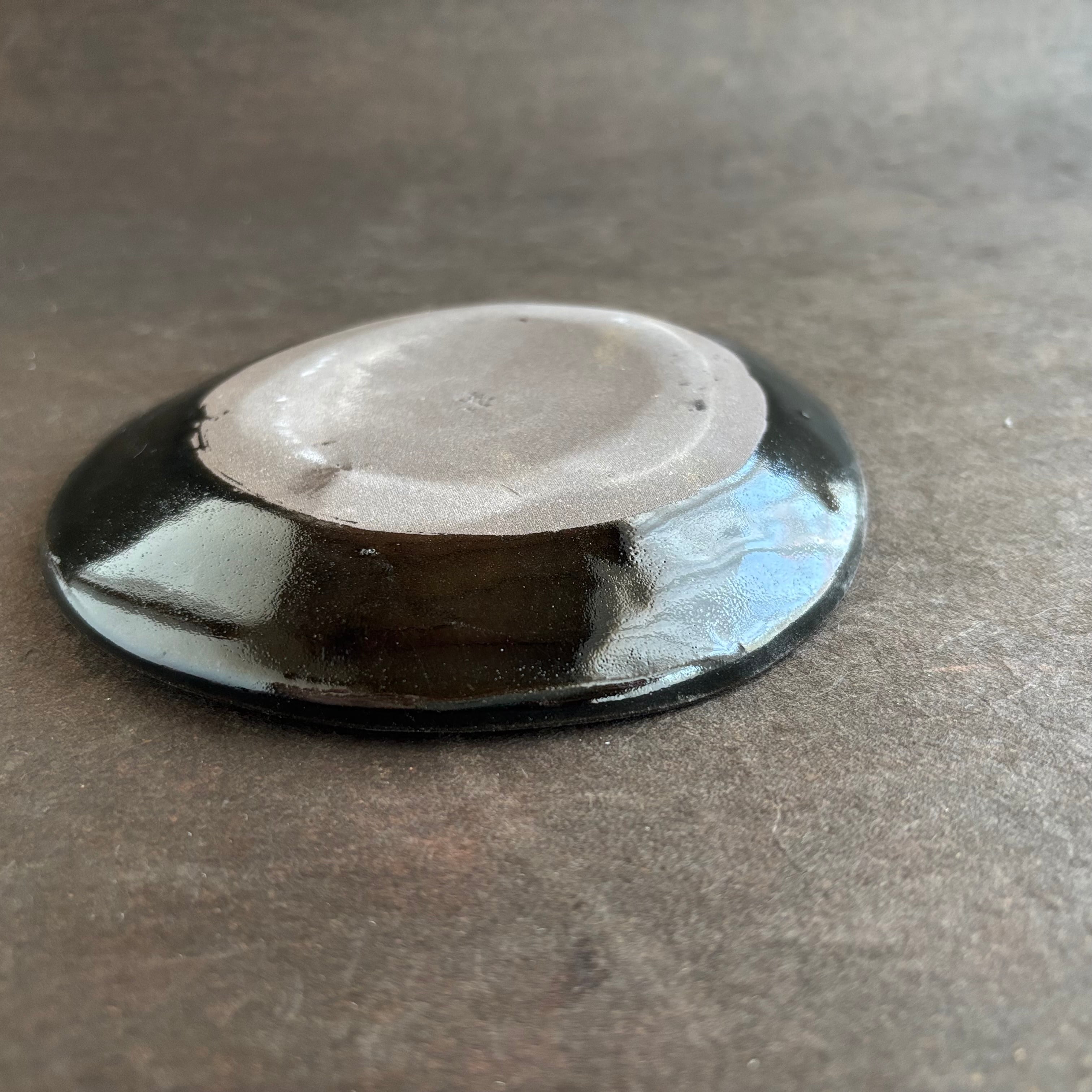 金彩空色の刷毛目　小皿(ソーサー)