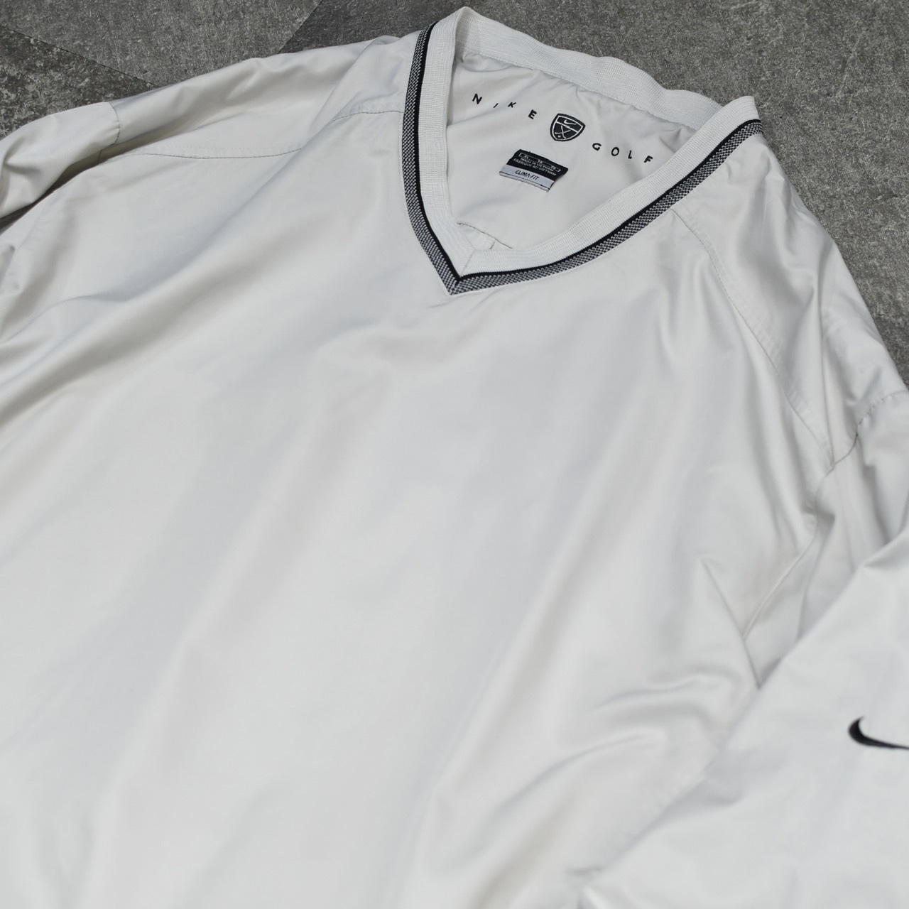 NIKE GOLF nylon pullover
