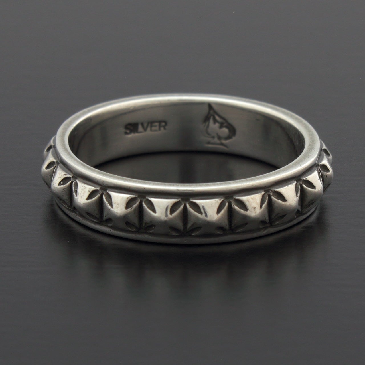 THIRTEEN DESIGNS サーティーンデザインズ RR-6 IRON CROSS PYRAMID
