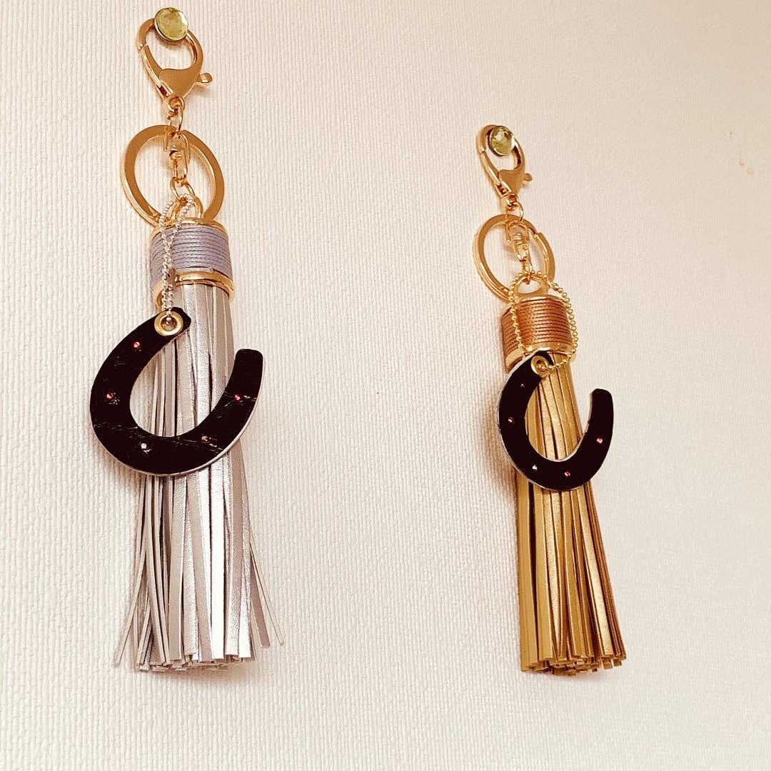 ビッグタッセルバッグチャーム