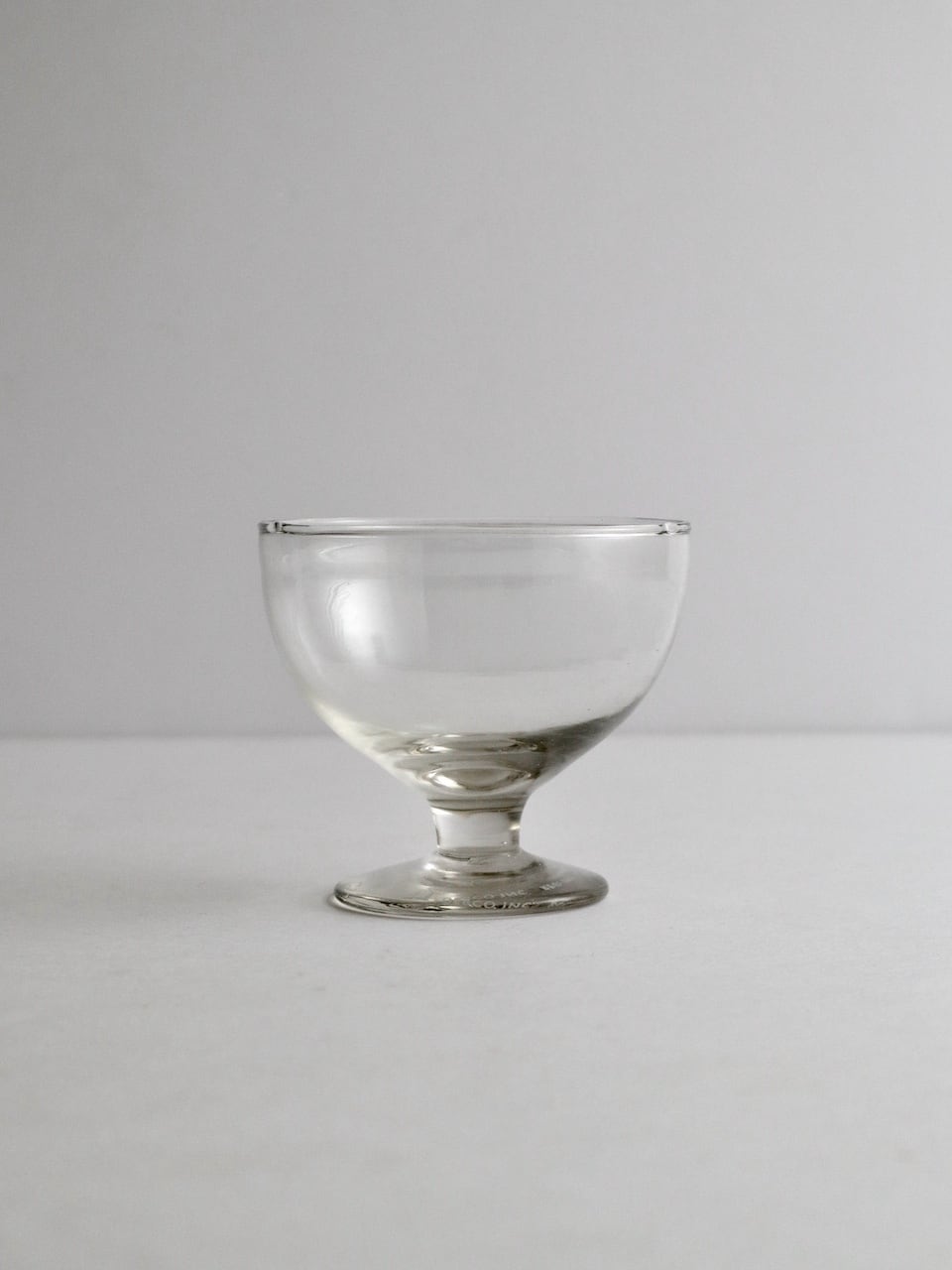 【訳ありセール】手吹きガラス デザートグラス(ラウンド)|【B-Grade SALE】Round Blown Glass Dessert Cup - PUEBCO