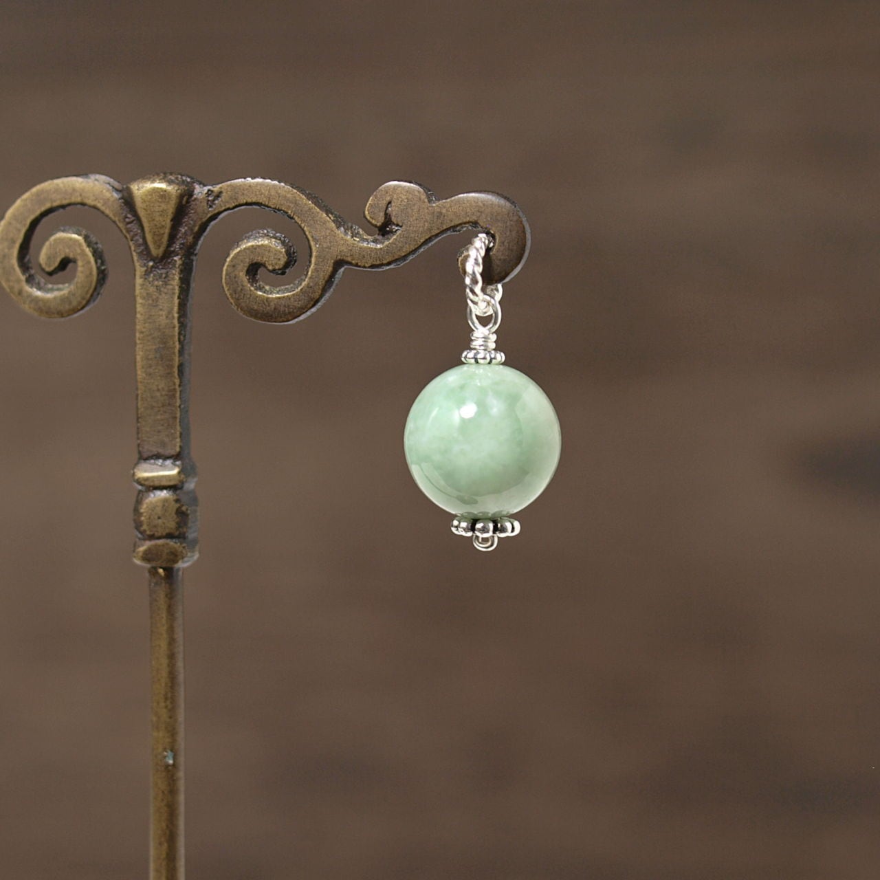 ジェダイト12ミリ玉ペンダントトップ