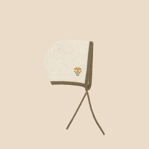 Birinit Petit / Green knit embroidered hood