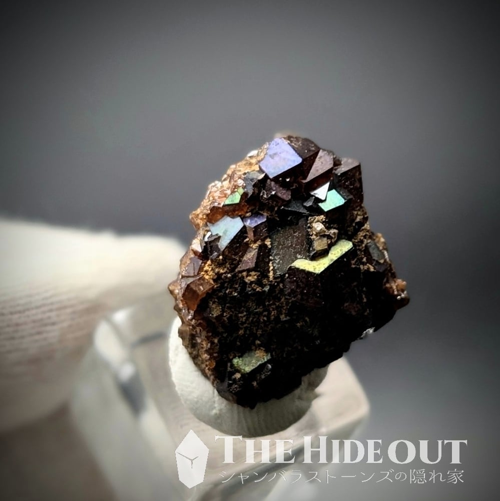 日本国産鉱物標本001 鳥取県三朝町煙水晶（スモーキークォーツ）色