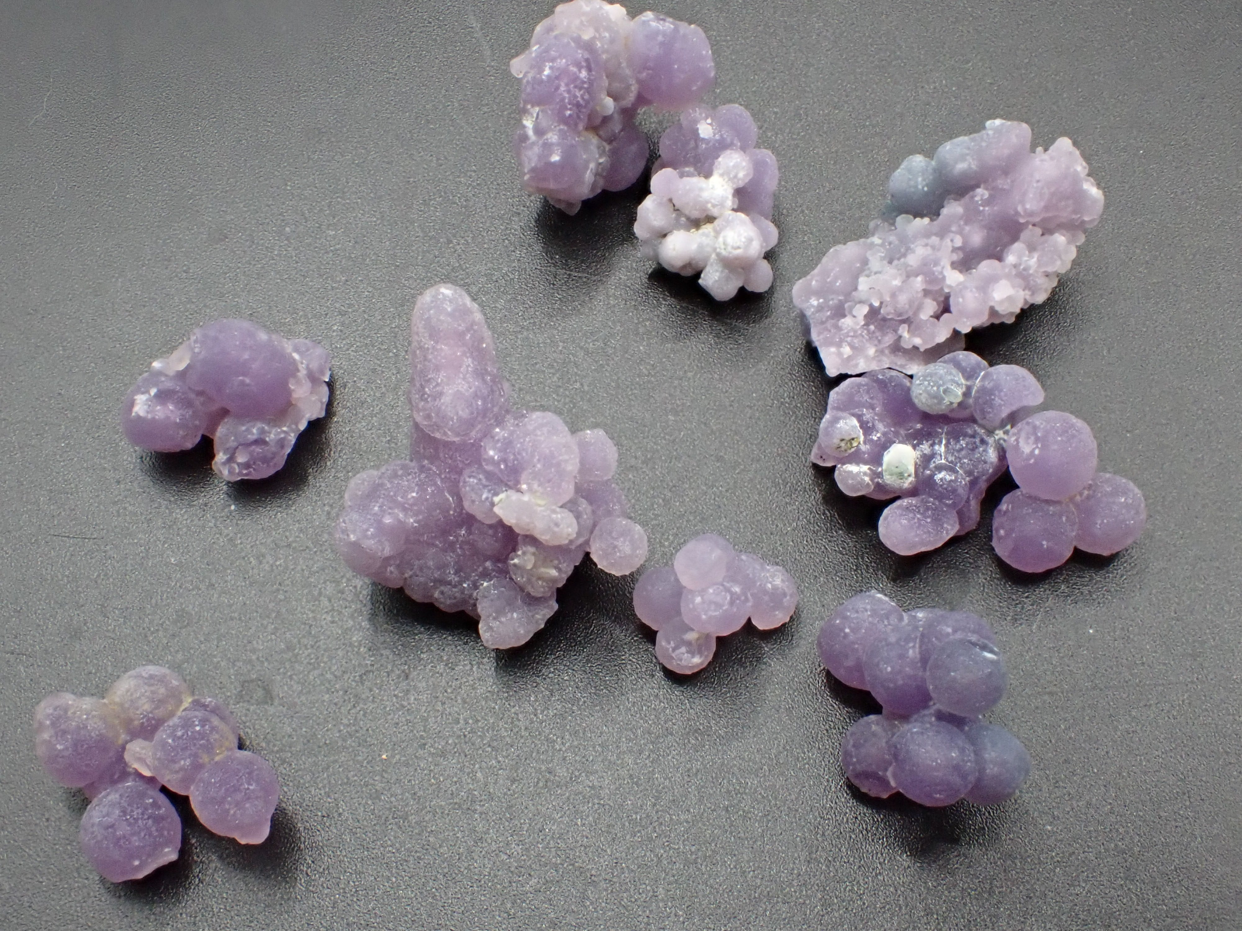 グレープアゲート カルセドニー スフィア 鉱物標本 葡萄瑪瑙原石 風