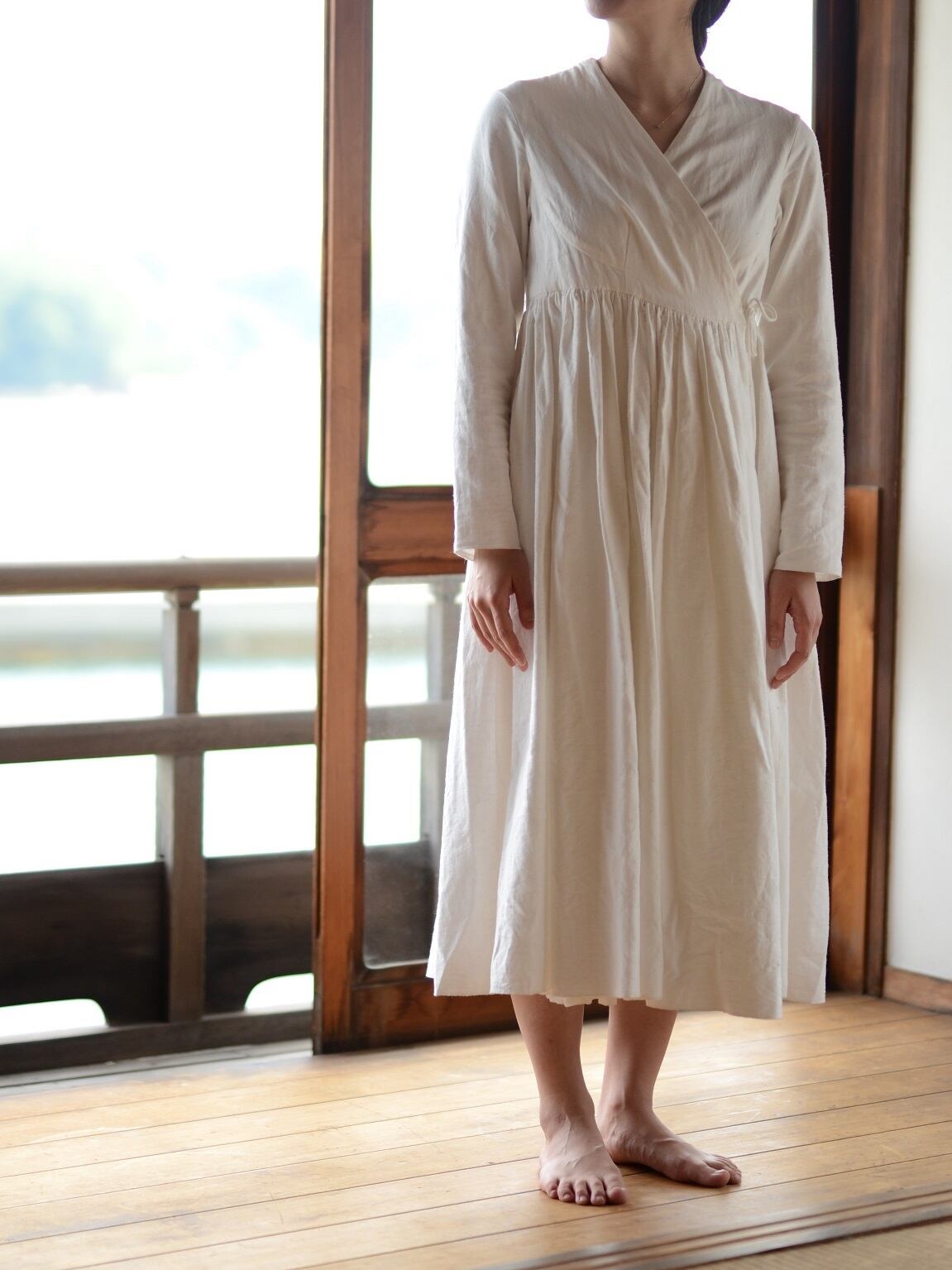 御茶屋跡オリジナル YAECA khadi ｜ ラップギャザードレス cloud-No3 
