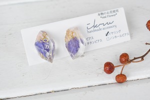 ikru　お花の鉱石イヤリング