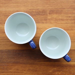 有田焼　ひねりマグカップ（小）青バラ・赤バラ　2-094