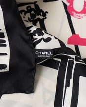〈CHANEL〉31 Rve Combon Silk Scalf