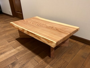 秋田杉　テーブル（天板一枚もの）
