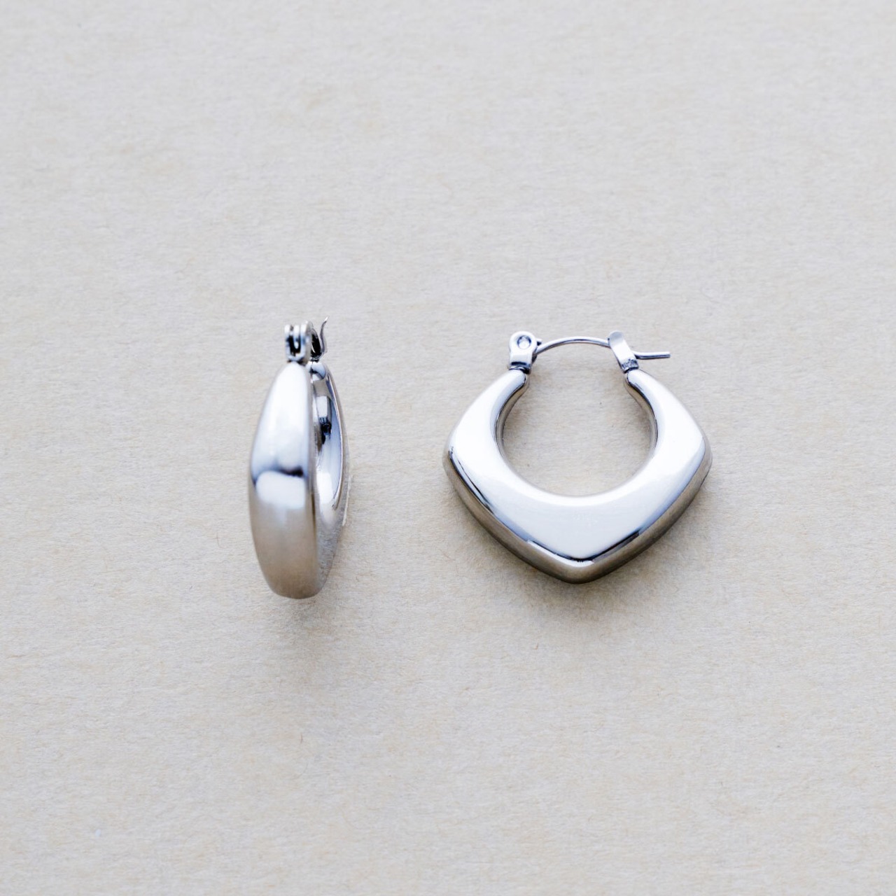 FRAME PIERCE