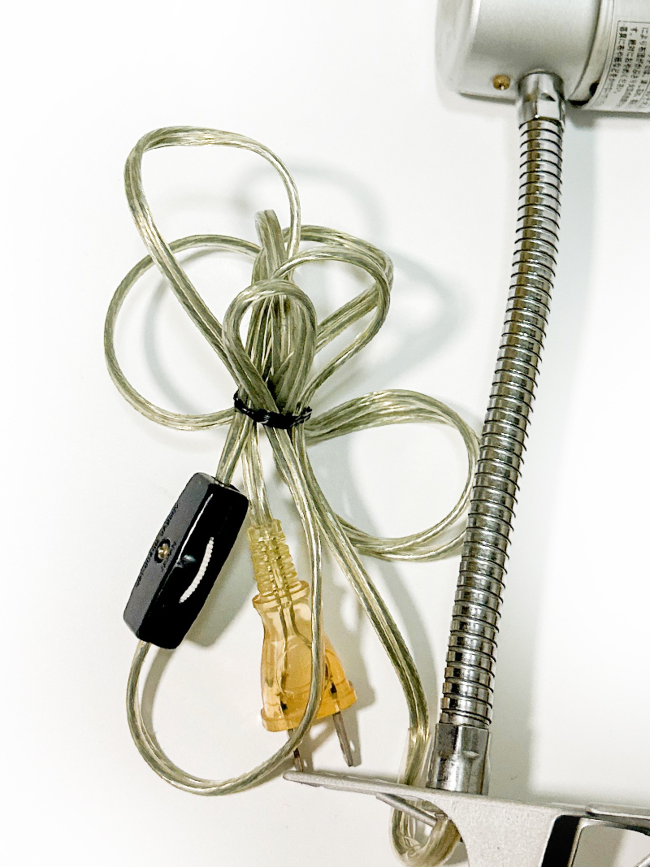 [JB-612221117720] TOSHIBA 蛍光灯器具 KFB-1200 クリップ式 コンセント スイッチ付き