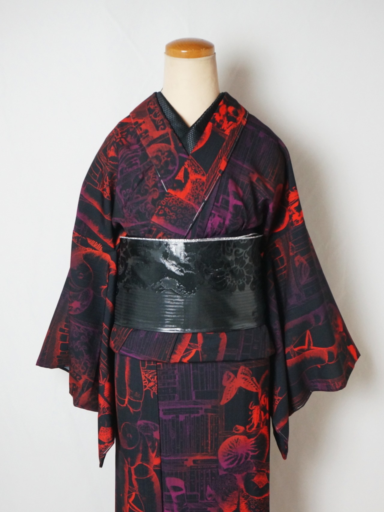 【受注商品】RumiRockセオαゆかた「ドラコニアサロン」 レッド　[A598]