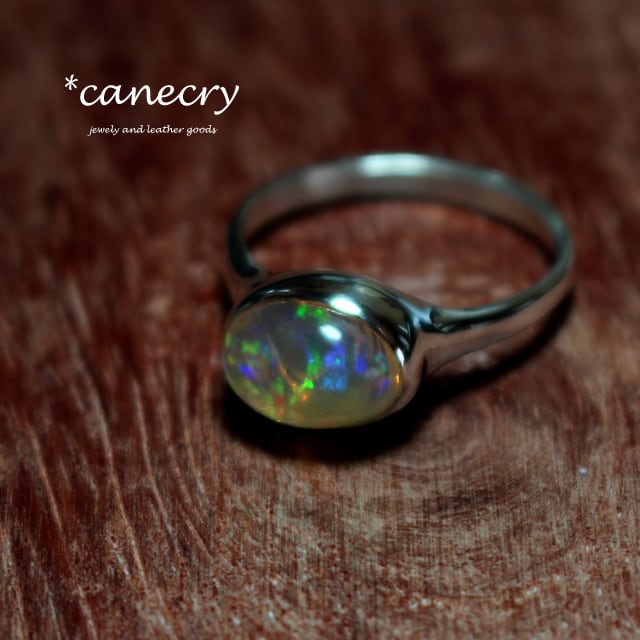 ウォーターオパールのリング