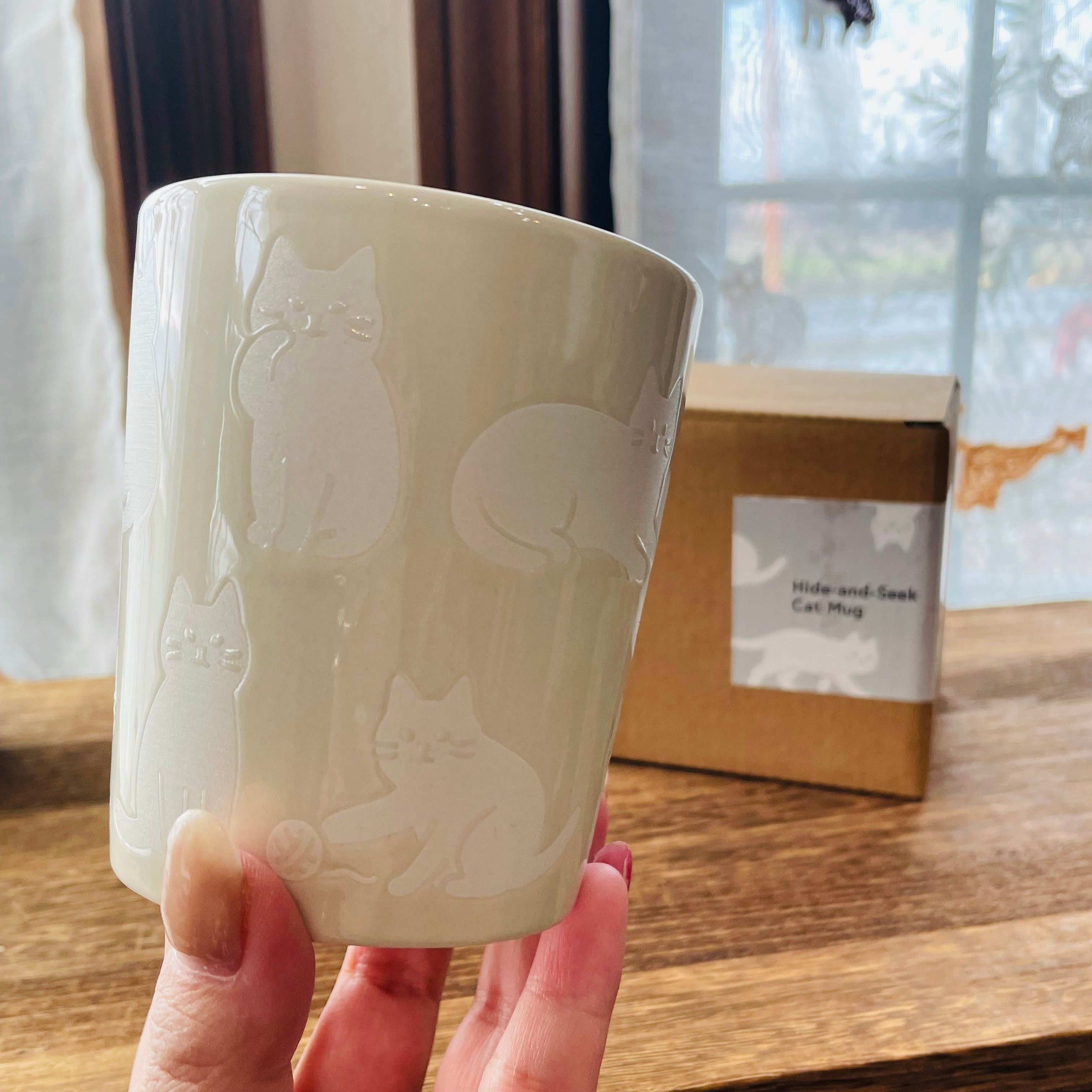 マグカップ｜かくれんぼマグ  猫雑貨 猫モチーフ 猫柄 猫グッズ おうち時間 白猫 プレゼント プチギフト 贈り物