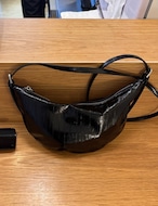 【新作5%OFF・3日間】牛革100%・Curve Bag_onecolor