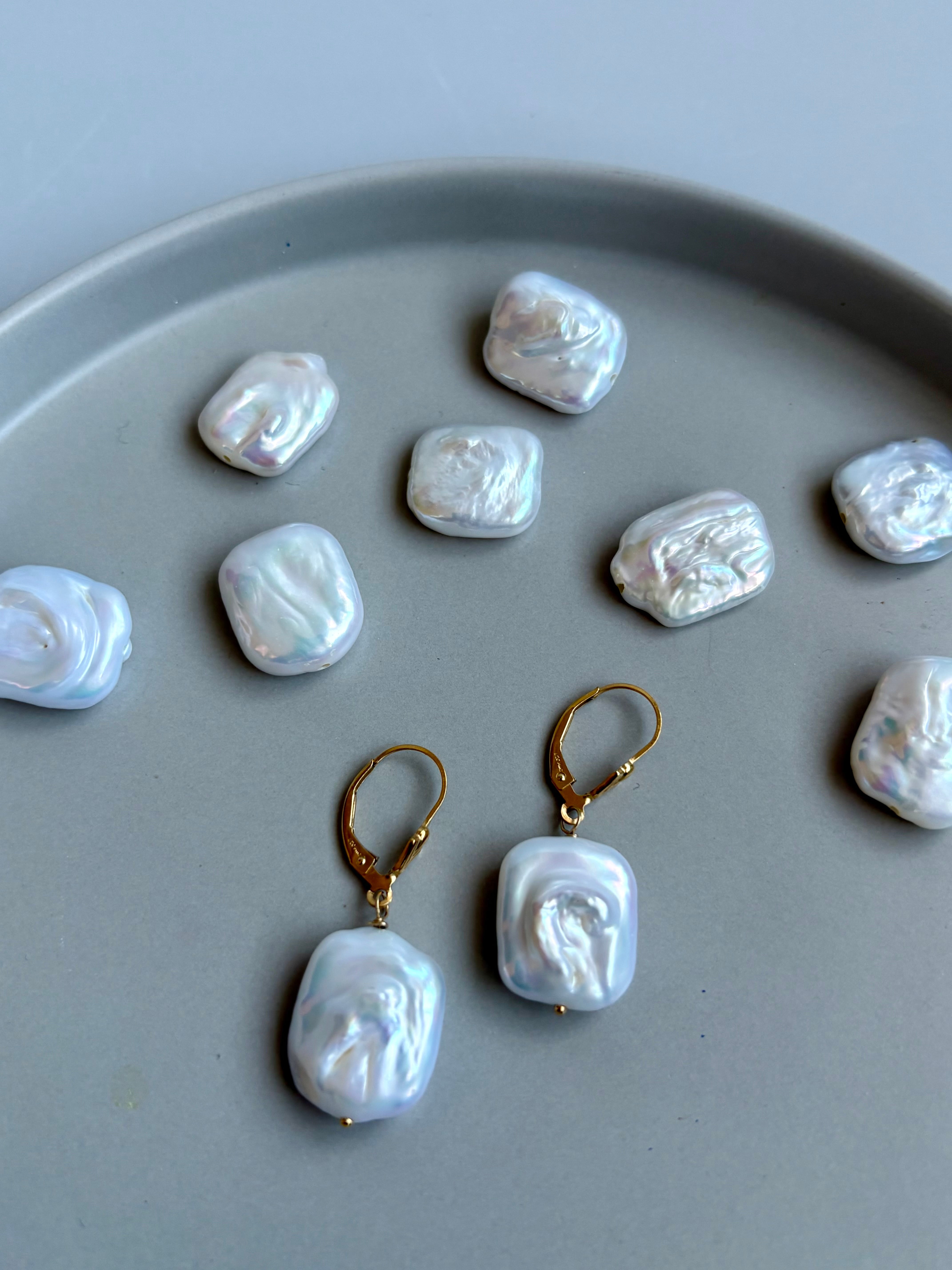 大粒長方形バロック淡水パール ピアス | karun