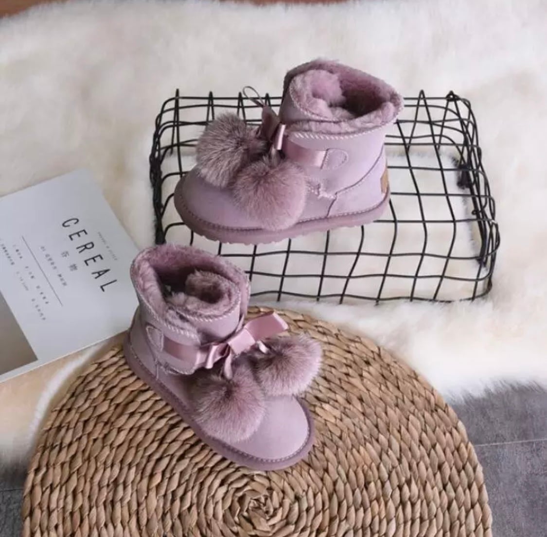 【即納】ポンポンムートンブーツ⁂ 》 》》》 》》》》》》キッズ ブーツ ムートンブーツ ファー 海外子供服 ふわふわ