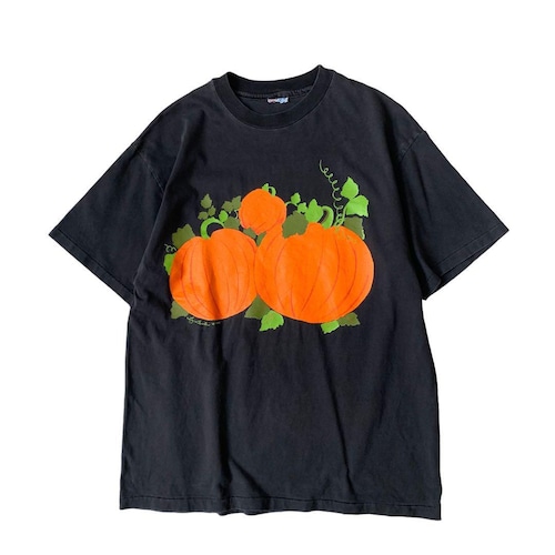 “90s Hanes” pumpkin good print tee