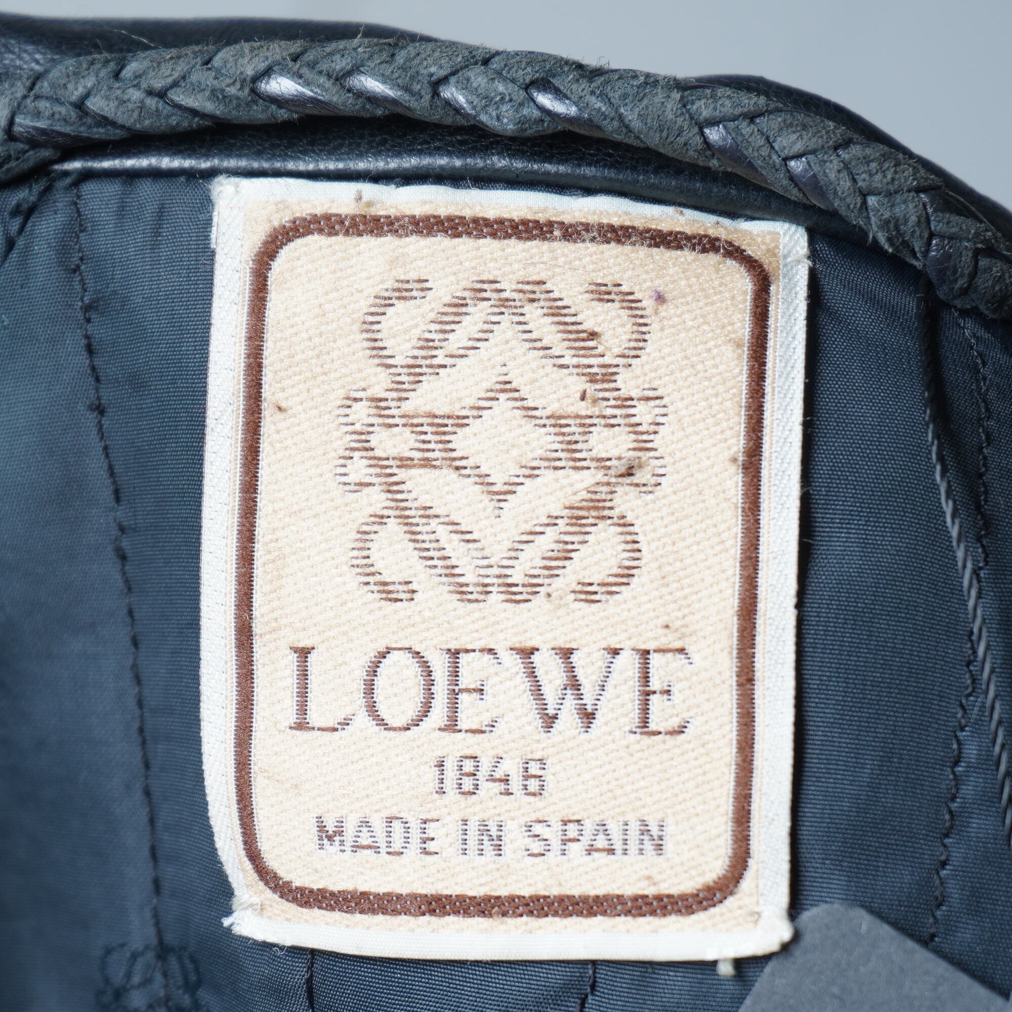 LOEWE ロエベ vintage leather half coat最終値下げ LOEWE ロエベ vintage leather half coat最終値下げ