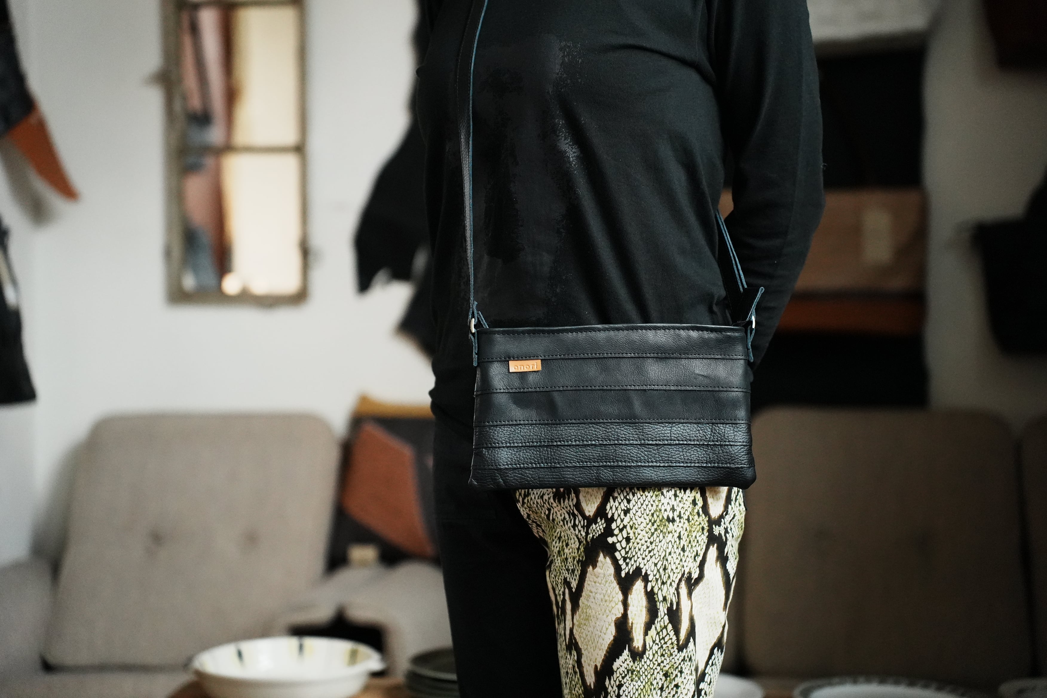 ボーダーレザーショルダーバッグ