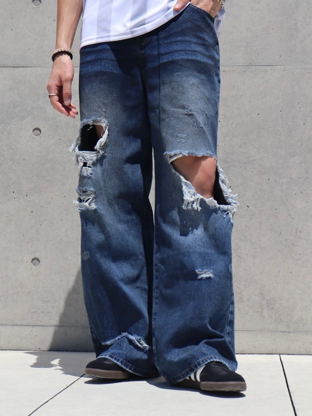 Wide Legs Damage Denim | 【ボトムス専門店】MODE SPACE
