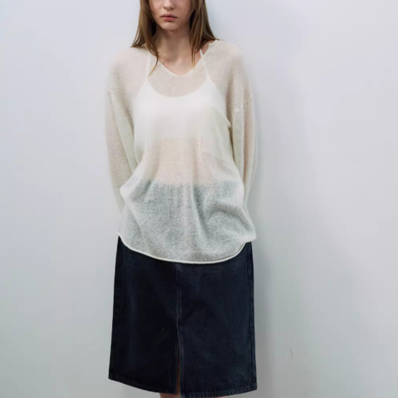Airy V Neck Sheer Knit F0575