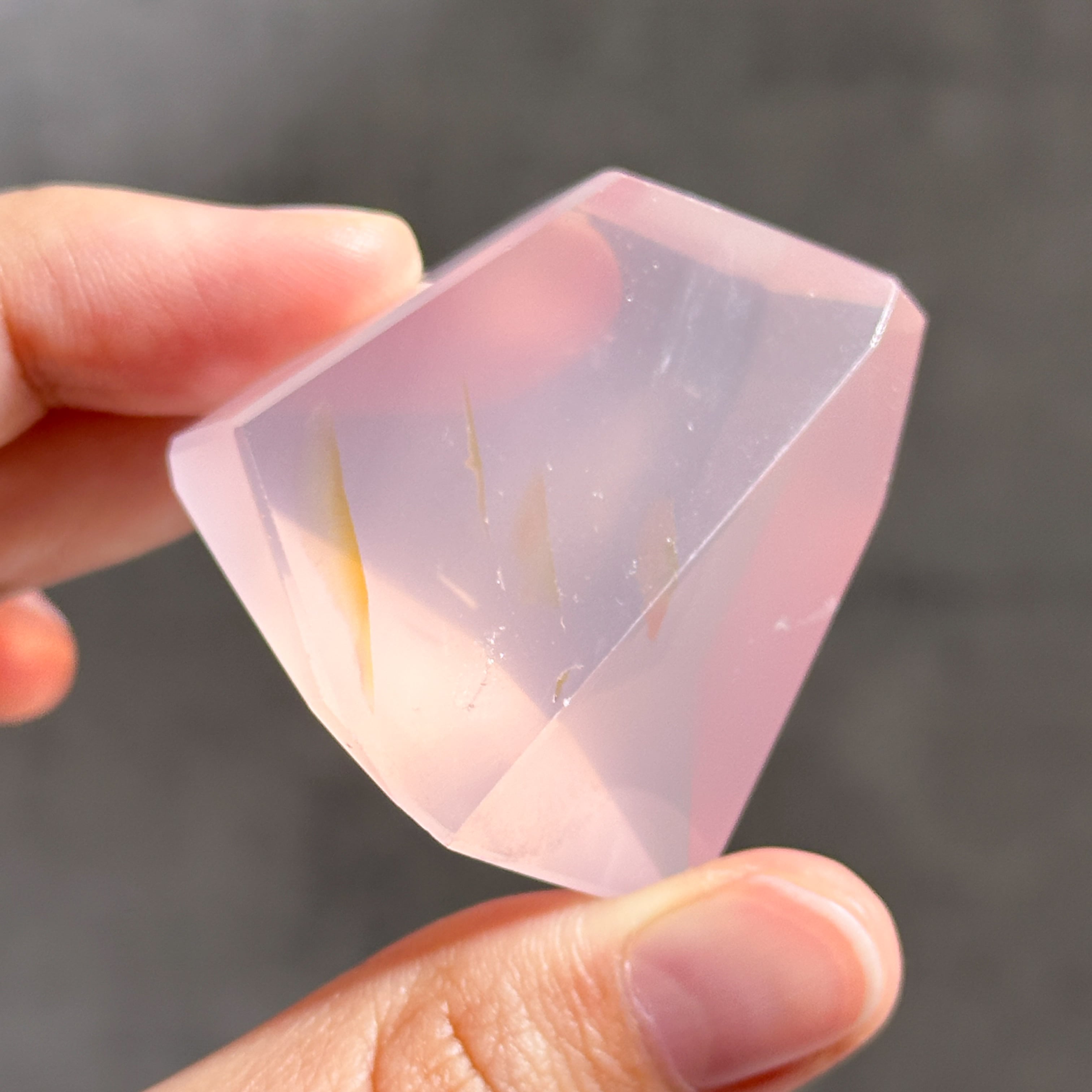 ハナチャ⭐️ phoolローズクォーツ 高品質】バイーア産ローズクォーツ フリーフォーム55◇ Rose Quartz