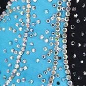 社交ダンス 衣装 スタンダードドレス ドレス ワンピース スタンダード 青 水色 黒 フロート デモ 競技 イングランド製 鮮やか 落ち感 綺麗 ブラック系 ブルー系 スタイリッシュ 輝き 華やか エレガント 長袖 フレアスカート モダン ステージ衣装 ショー用