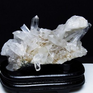水晶 クラスター 水晶 原石 マダガスカル産 台座付属 一点物  182-6767