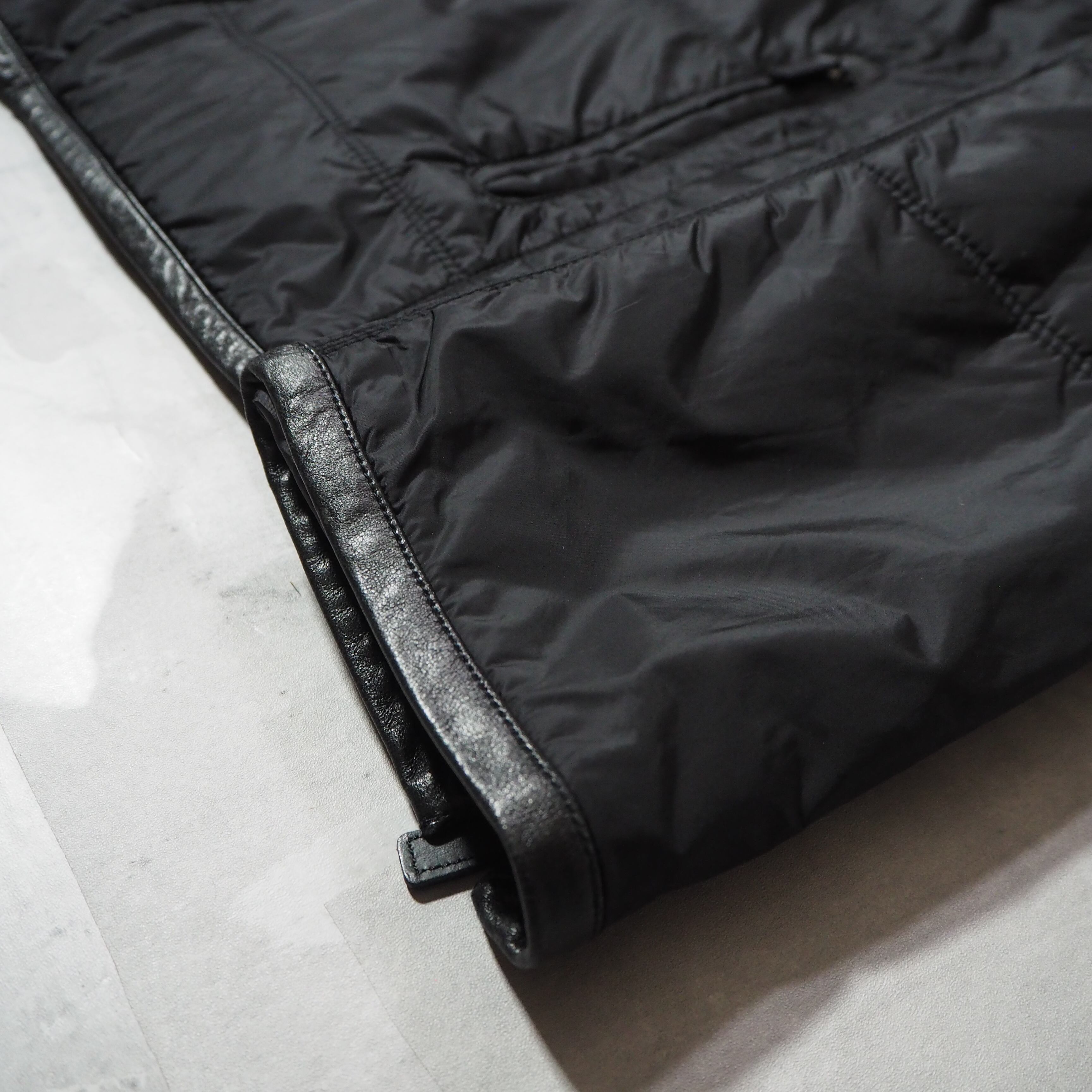 00s “DKNY” black nylon puff jacket 00年代 ダナキャラン パフ