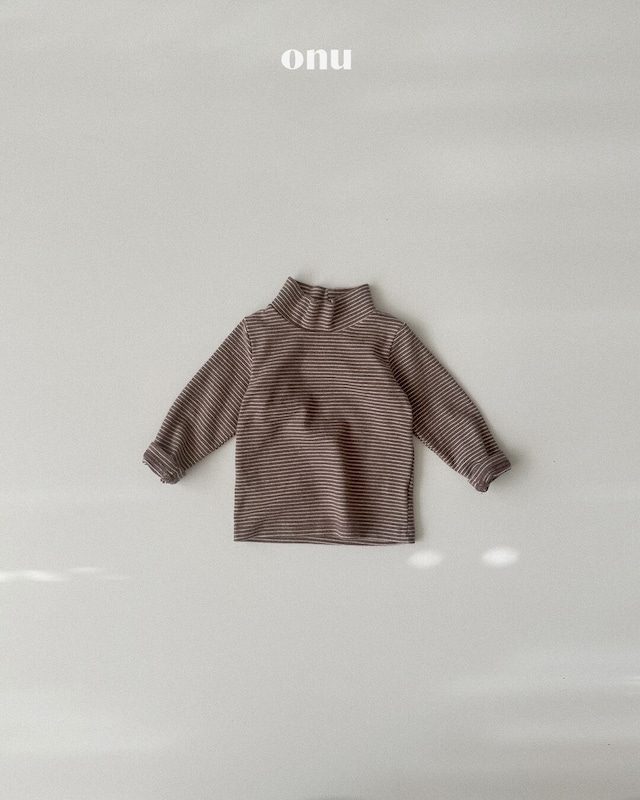 予約⌇onu/ Soft stripe half turtleneck
