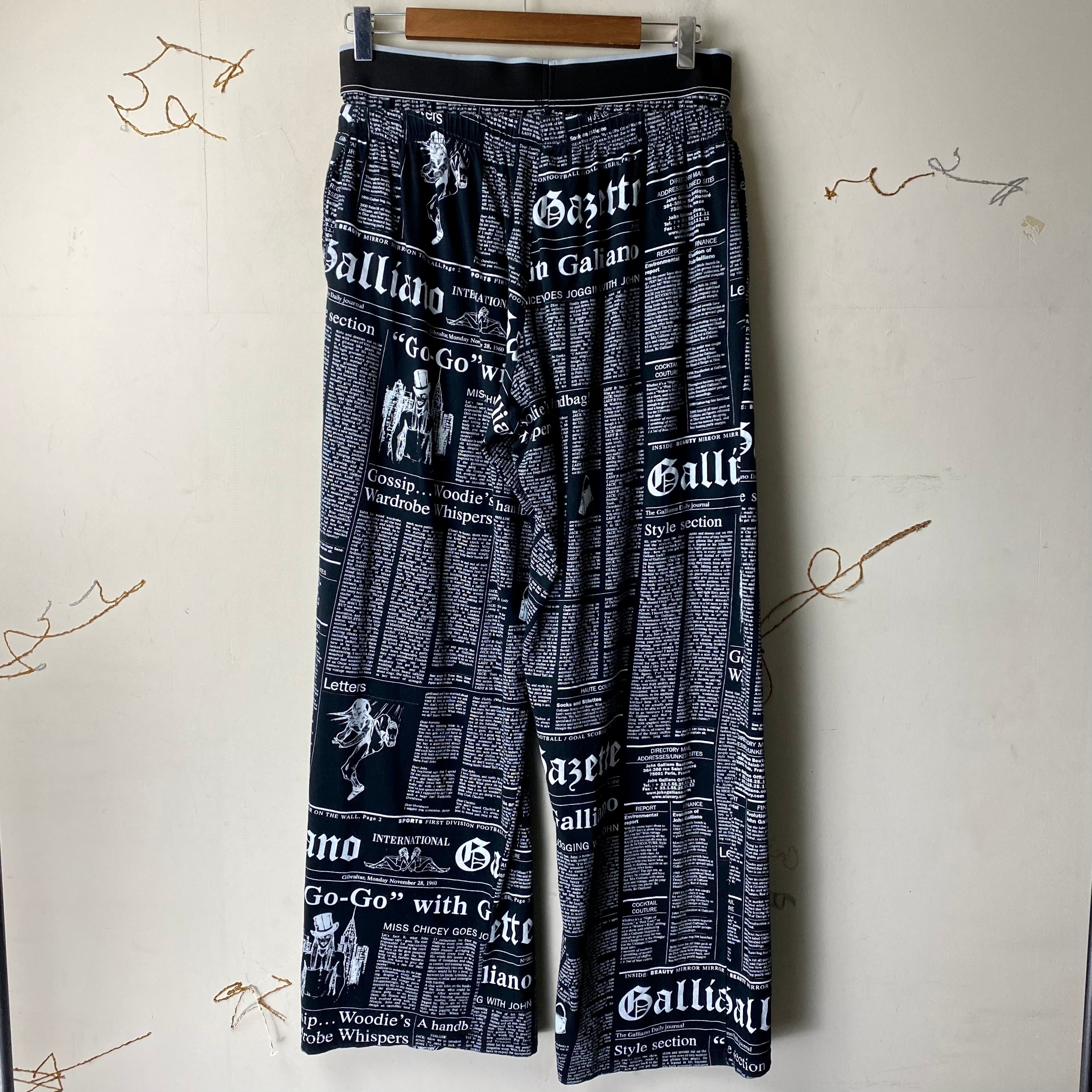 JOHN GALLIANO newspaper pattern set-up | NOIR ONLINE