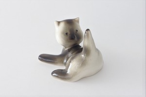 vintage ARABIA ceramic kitten B   /  ヴィンテージ アラビア 陶器の猫 B