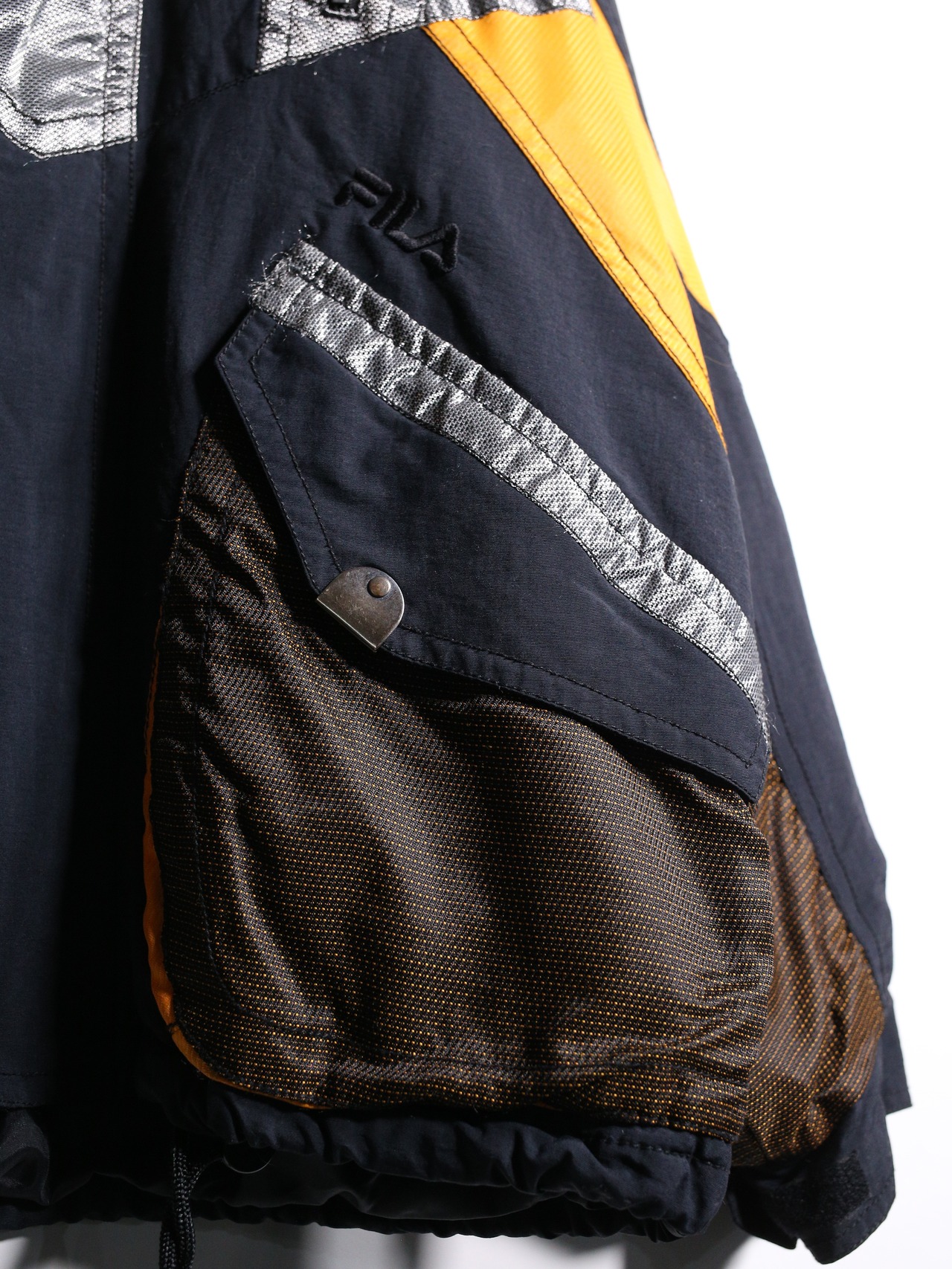 "FILA" multi gimmick tech design over silhouette mountain jacket - 11