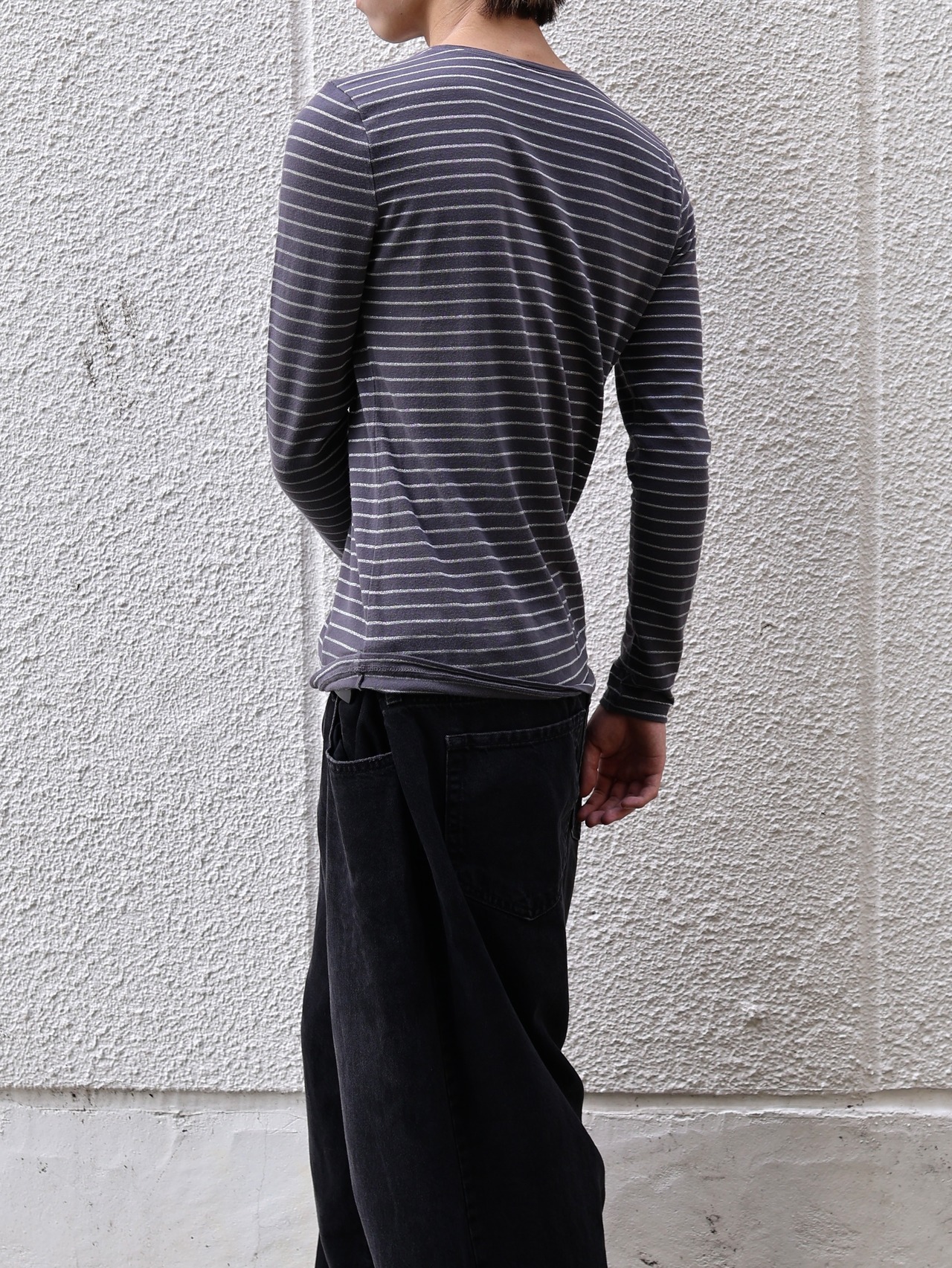 grey border long top