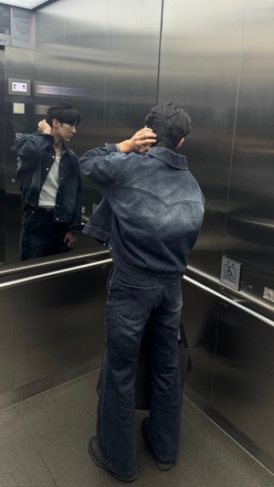 【PANTS】Wave-Cut Flare Denim (Blue Black)