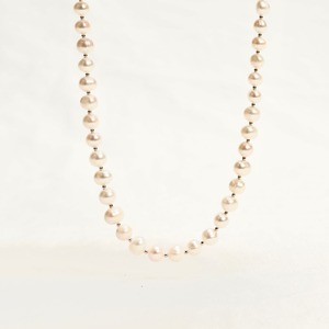 Pearl necklace