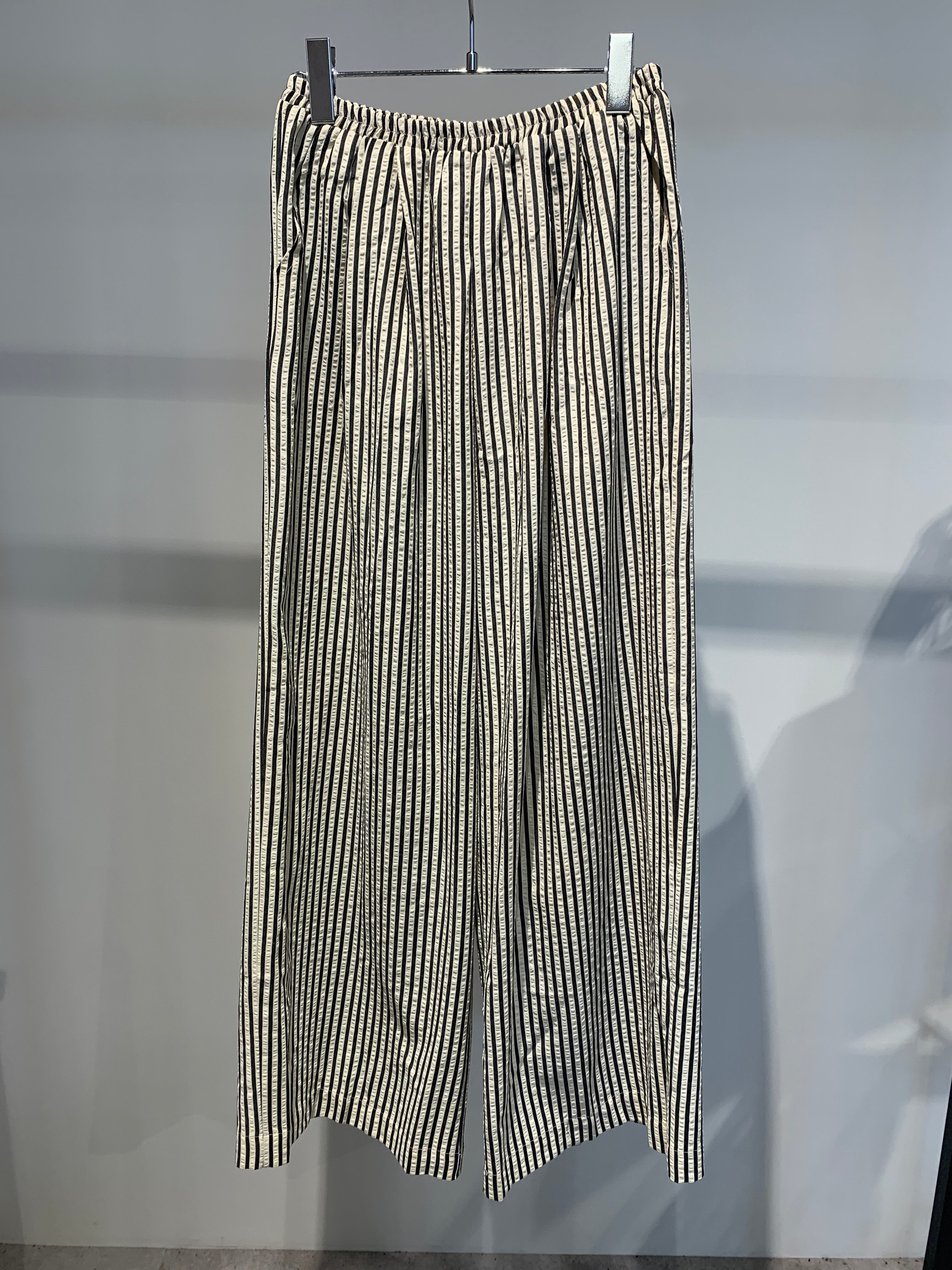 stripe tuck wide pants