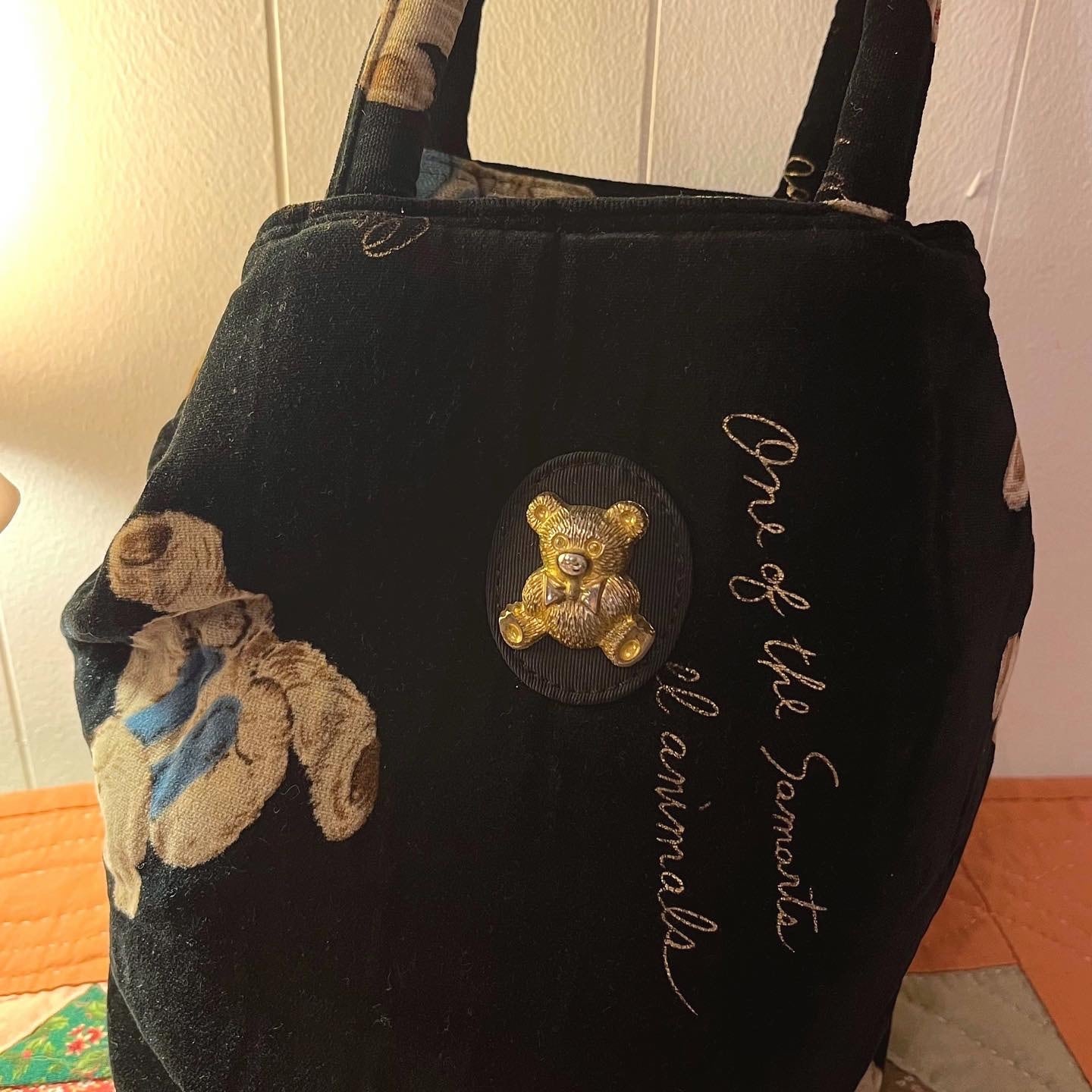 black bear velours circle bag