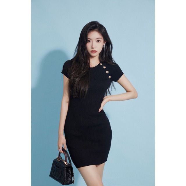 半袖Ｔシャツワンピース ラウンドネック ストレッチ タイト ミニ丈 ひざ上丈 セクシー 大人可愛い カジュアル 夏ワンピ 黒　ブラック [A002875]