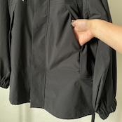 【受注予約:9月下旬入荷予定】裾ドロストマウンテンPK/ブラック