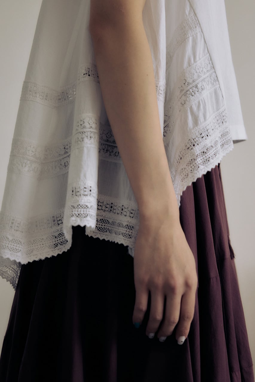 予約商品》〔SGN08111〕バックスカーフノースリーブトップス | AAYUSHI